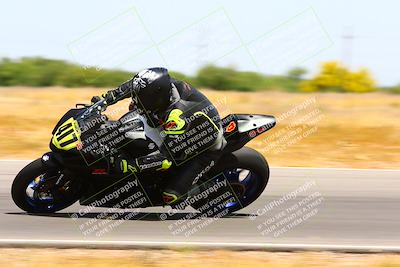 media/Apr-30-2023-CRA (Sun) [[020fcf5d43]]/Race 3-1000 Amateur Supersport/